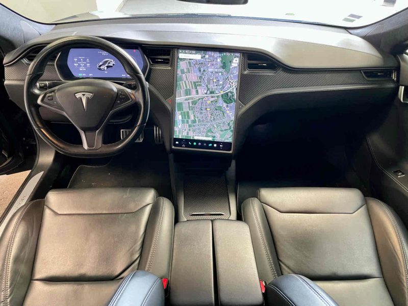 TESLA MODEL S 2019. Votre satisfaction est notre priorité chez Auto Dakar, leader du marché automobile dakarois