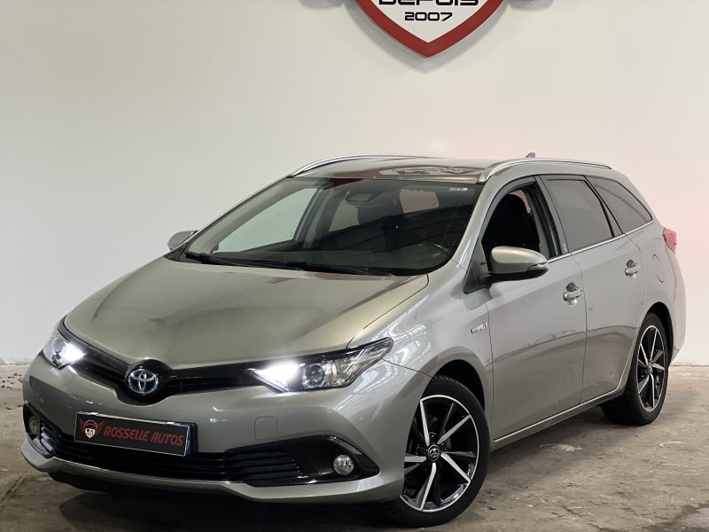 TOYOTA AURIS 2017. Auto Dakar : Livraison rapide et formalités simplifiées pour votre confort
