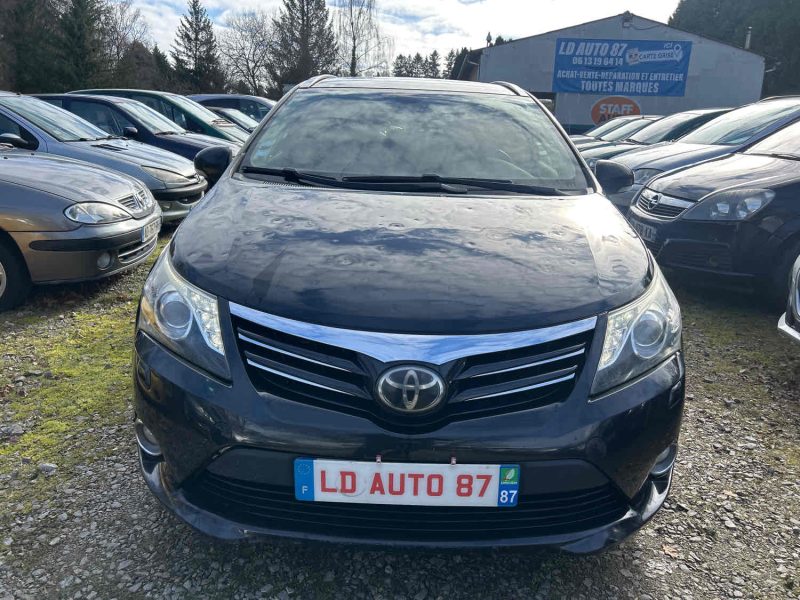 TOYOTA AVENSIS BREAK 2012. Programmes de fidélité avantageux pour les clients réguliers d'Auto Dakar