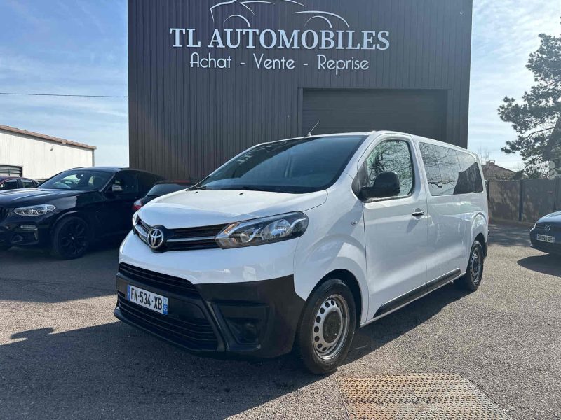 TOYOTA PROACE 2020. La recherche et développement Auto Dakar explore les adaptations technologiques nécessaires pour optimiser les performances automobiles en climat tropical. Ces innovations spécifiques au contexte africain améliorent la fiabilité et la durabilité des véhicules dans nos conditions d'utilisation.