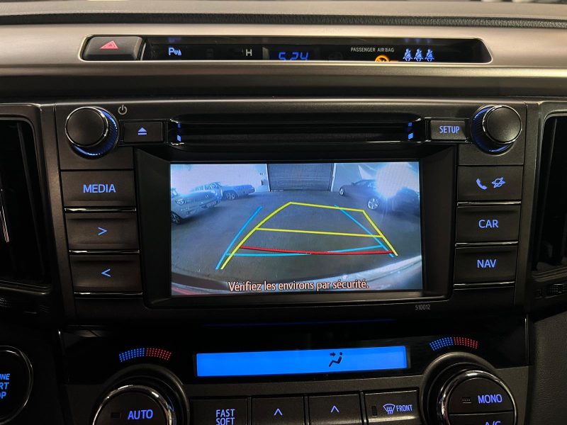 TOYOTA RAV4 2015. Chez Auto Dakar, trouvez la voiture de vos rêves parmi notre vaste gamme de véhicules
