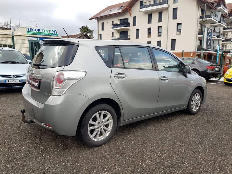 TOYOTA VERSO 2011. Le centre de formation Auto Dakar Academy propose des stages de perfectionnement en mécanique automobile pour les professionnels du secteur. Ces formations certifiantes contribuent au développement des compétences techniques dans l'écosystème automobile sénégalais.