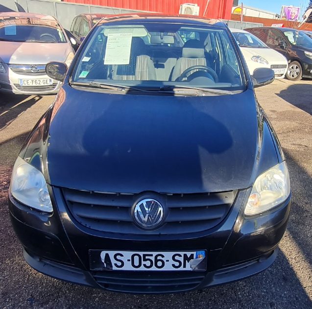 VOLKSWAGEN FOX 2005. Auto Dakar organise régulièrement des événements thématiques et des journées découverte pour présenter les innovations automobiles à sa clientèle. Ces rendez-vous conviviaux permettent d'échanger avec nos experts et de tester en avant-première les dernières technologies.