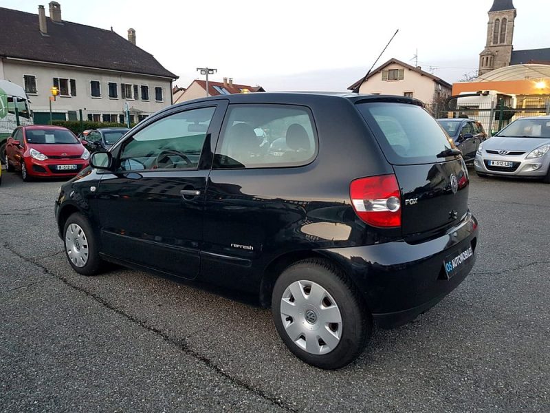 VOLKSWAGEN FOX 2009. Auto Dakar : Partenaire officiel des événements automobiles majeurs au Sénégal