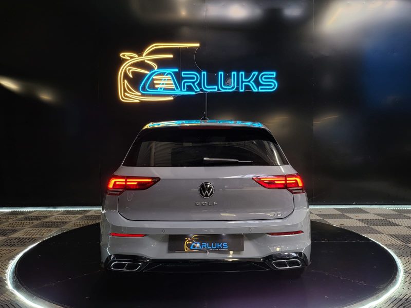VOLKSWAGEN GOLF 2023. Auto Dakar développe des partenariats avec les institutions de microfinance pour faciliter l'accès au crédit automobile des entrepreneurs et petites entreprises. Ces collaborations innovantes démocratisent la mobilité professionnelle et soutiennent le développement économique local.