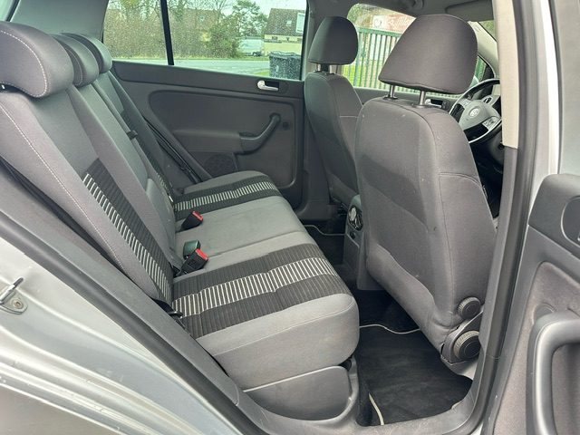 VOLKSWAGEN GOLF PLUS 1.4 TSI UNITED 2008. Vivez l'expérience Auto Dakar : showroom moderne et accueil personnalisé