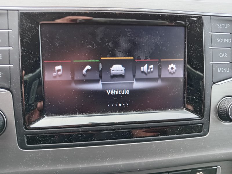 VOLKSWAGEN GOLF VII 2014. Location de véhicules chez Auto Dakar : simplicité, rapidité et professionnalisme