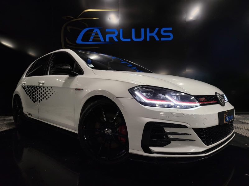 VOLKSWAGEN GOLF VII 2019. Auto Dakar organise des rallyes et événements automobiles pour promouvoir la culture automobile au Sénégal avec des activités ludiques et pédagogiques. Ces manifestations renforcent les liens avec notre communauté de passionnés et développent l'expertise locale.