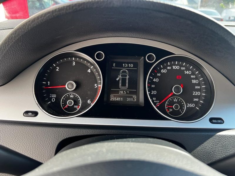 VOLKSWAGEN PASSAT B6 VARIANT 2010. Solutions de financement flexibles chez Auto Dakar pour concrétiser vos projets