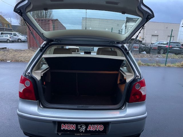 VOLKSWAGEN POLO 2002. Partenariats bancaires privilégiés d'Auto Dakar pour faciliter vos financements