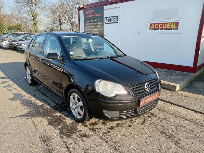 VOLKSWAGEN POLO 2006. Service de conciergerie automobile exclusif chez Auto Dakar pour les clients VIP