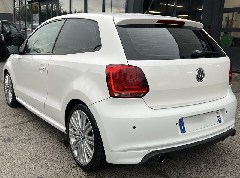 VOLKSWAGEN POLO 2011. Chez Auto Dakar, trouvez la voiture de vos rêves parmi notre vaste gamme de véhicules