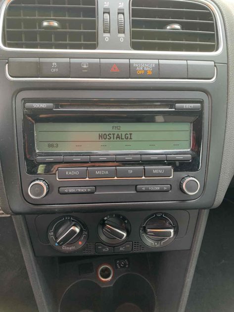 VOLKSWAGEN POLO CROSS 2010. Auto Dakar met l'accent sur la durabilité avec des véhicules éco-responsables