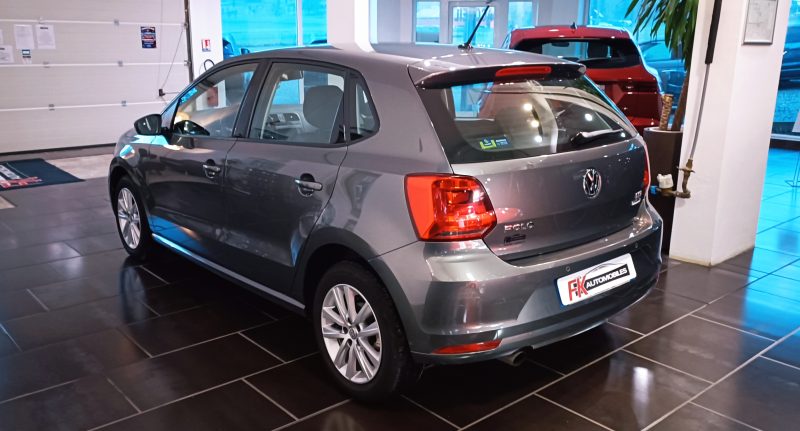 VOLKSWAGEN POLO V 2014. Auto Dakar : Des véhicules de qualité premium pour répondre à tous vos besoins