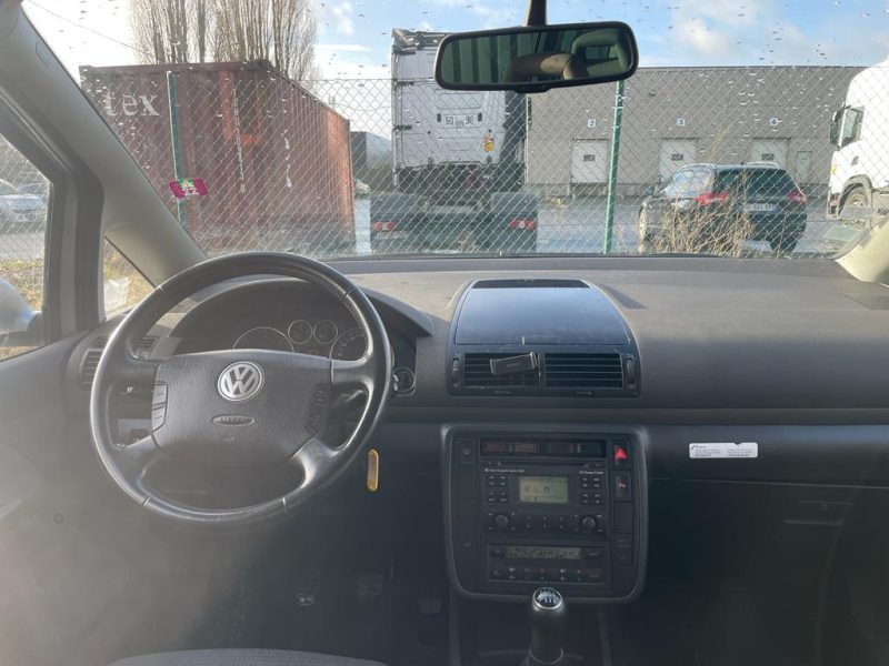 VOLKSWAGEN SHARAN 2007. Auto Dakar organise des journées portes ouvertes pour découvrir les nouveautés