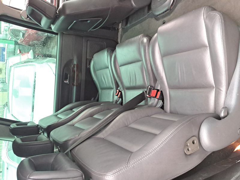 VOLKSWAGEN SHARAN 2008. Auto Dakar : Partenaire officiel des événements automobiles majeurs au Sénégal