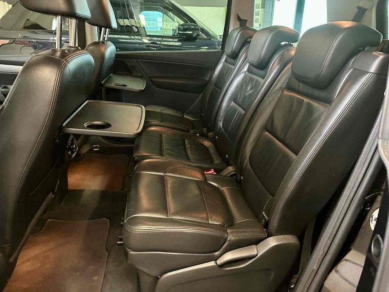 VOLKSWAGEN SHARAN 2011. Testez avant d'acheter avec les essais gratuits proposés par Auto Dakar
