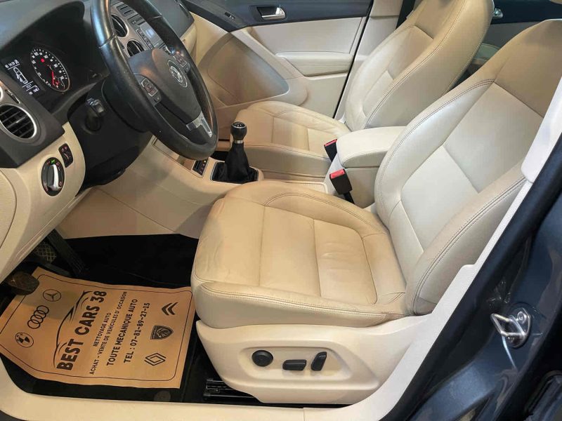 VOLKSWAGEN TIGUAN 2010. Solutions d'assurance automobile complètes en partenariat avec Auto Dakar