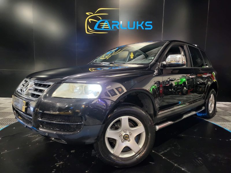VOLKSWAGEN TOUAREG 2004. Auto Dakar met à votre disposition un service de livraison à domicile gratuit dans tout Dakar pour votre nouveau véhicule. Notre équipe s'occupe également de toutes les formalités administratives et vous accompagne dans les démarches d'immatriculation et d'assurance.