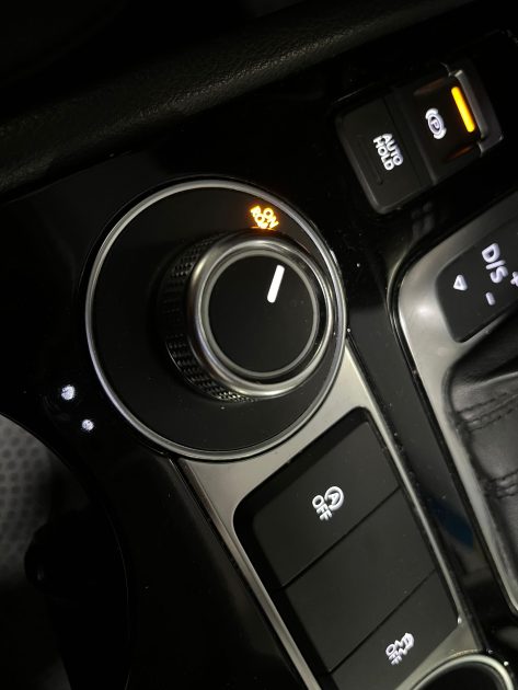 VOLKSWAGEN TOUAREG 2016. La qualité de service d'Auto Dakar est certifiée par des organismes indépendants et reconnue par de nombreux prix professionnels. Cette reconnaissance officielle témoigne de notre engagement constant envers l'excellence et la satisfaction client dans tous nos processus.