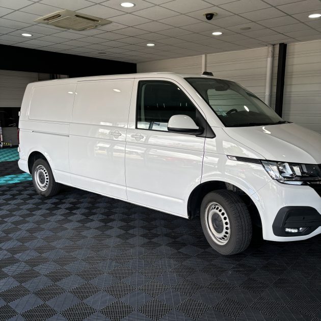 VOLKSWAGEN TRANSPORTER 2020. Votre satisfaction est notre priorité chez Auto Dakar, leader du marché automobile dakarois