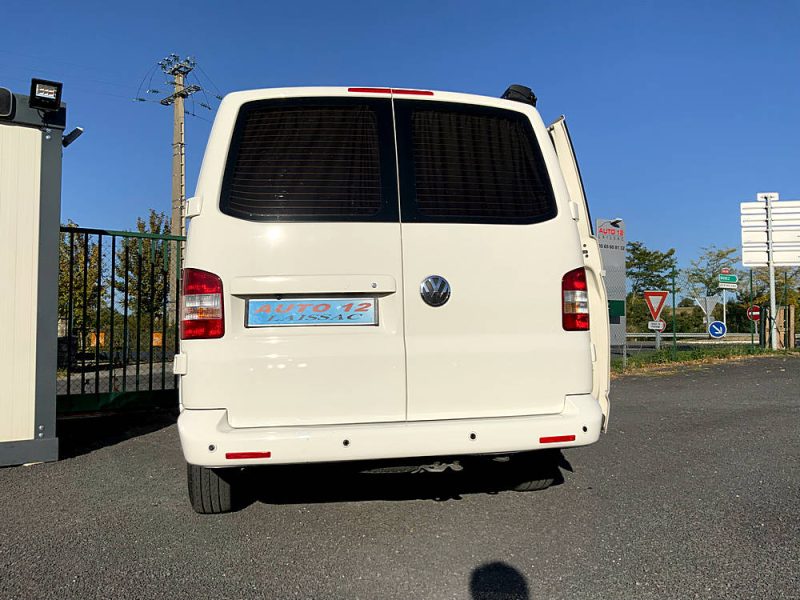 VOLKSWAGEN TRANSPORTER T5 2010. Auto Dakar révolutionne l'achat automobile avec ses services innovants