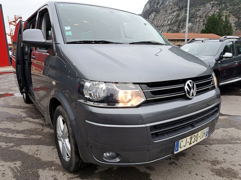 VOLKSWAGEN TRANSPORTER T5 MULTIVAN 2011. Pièces détachées d'origine et accessoires automobiles disponibles chez Auto Dakar