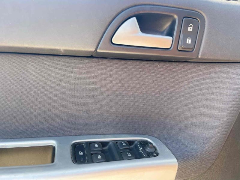 VOLVO S40 II 2011. Auto Dakar, partenaire privilégié des professionnels pour leurs flottes automobiles