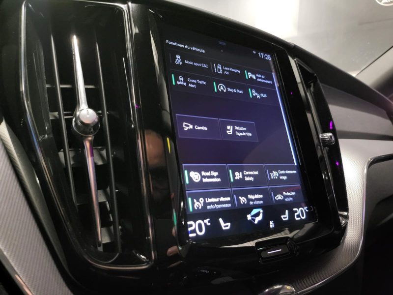 VOLVO XC60 2019. Auto Dakar : Votre partenaire automobile de confiance au cœur de la capitale sénégalaise